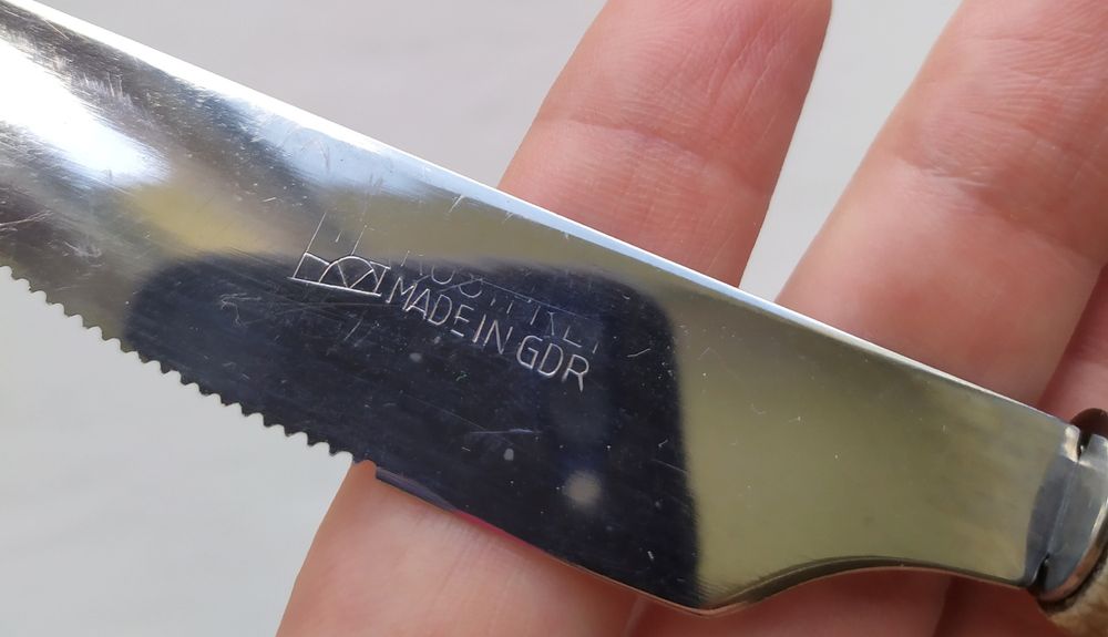 Вінтажна пара виделка та ніж GDR