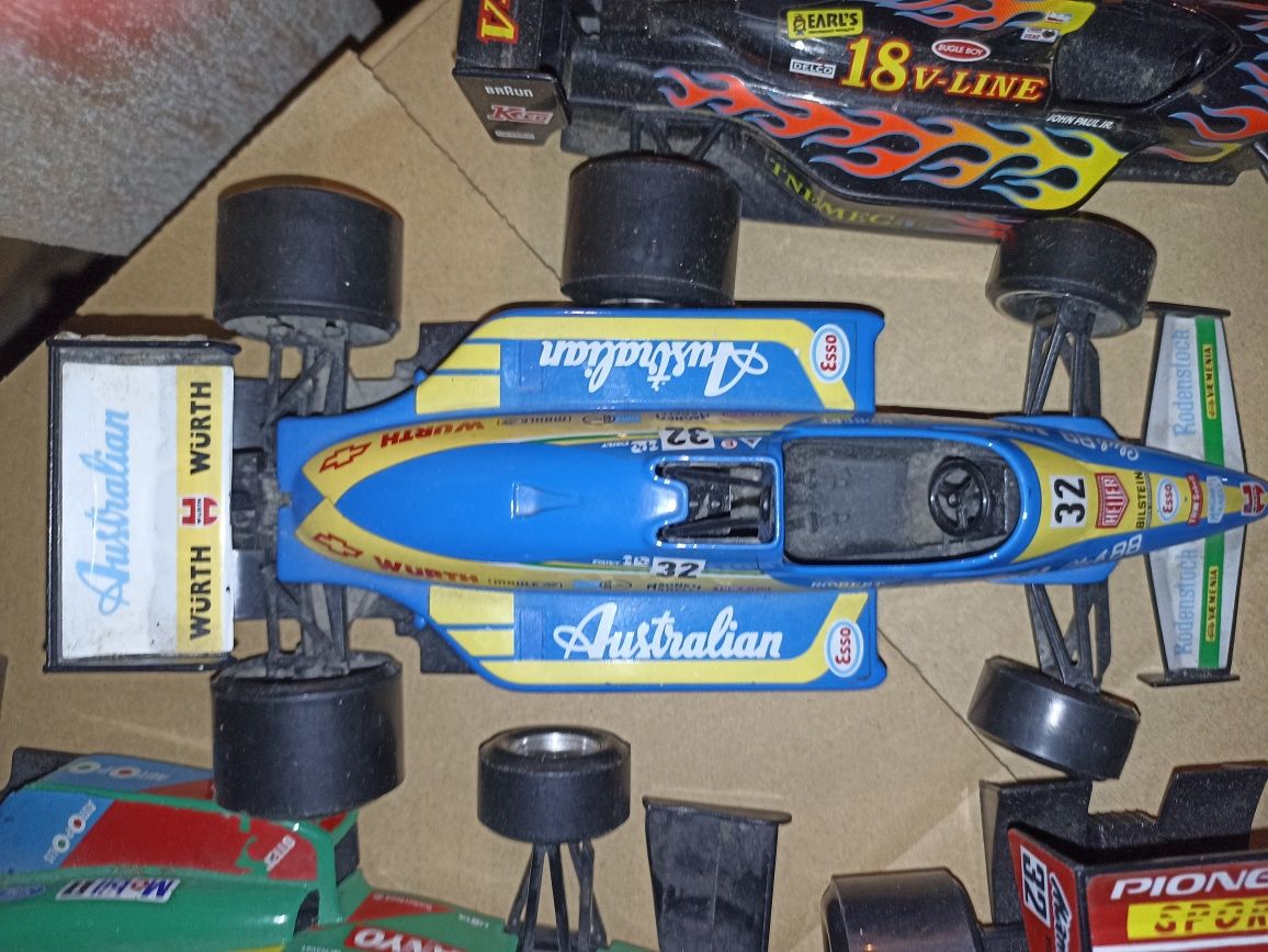 Zestaw 8 modeli bolidów F1 skala 1:24