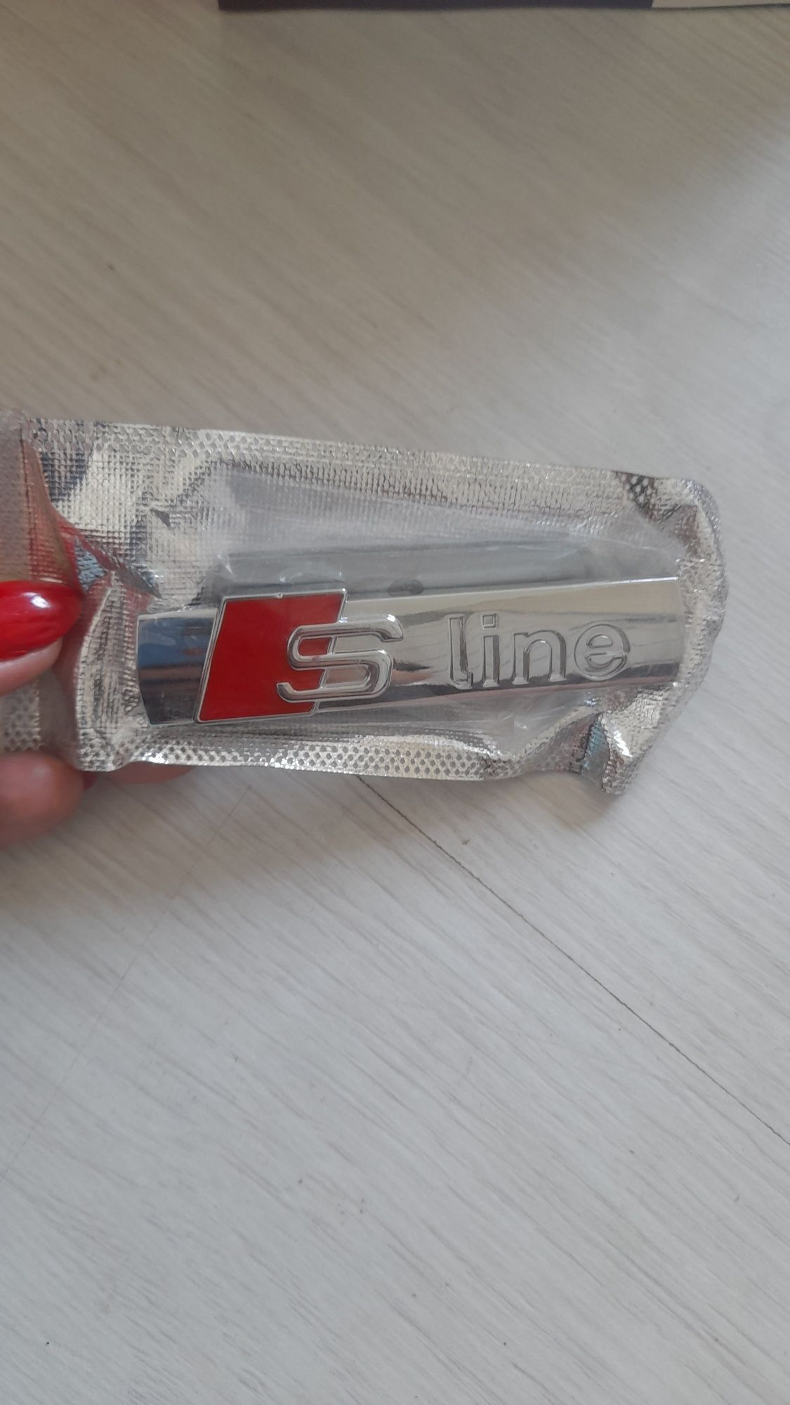 Audi Sline Logo Emblemat na błotnik klapę przyklejany 8,8/2,0cm