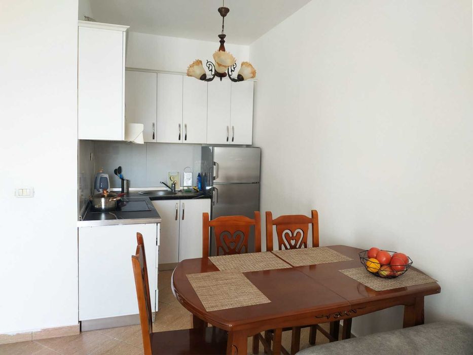 Здам помісячно, довгострок свою квартиру 1+1 біля моря Дуррес Албанія