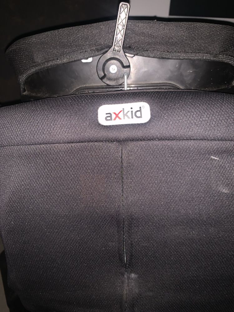 Axkid Minikid fotelik samochodowy niebieski do samochodu