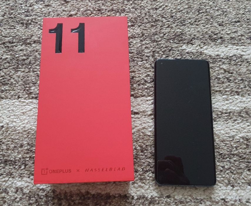 OnePlus 11 (16GB RAM + 256GB pamięci)- stan prawie jak nowy