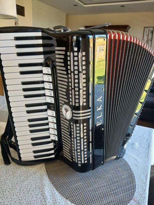 Włoski akordeon Elka Sem