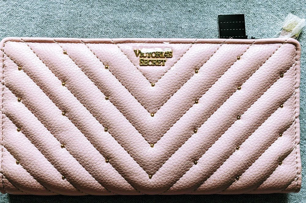 ORIGINAL Victoria Secrets