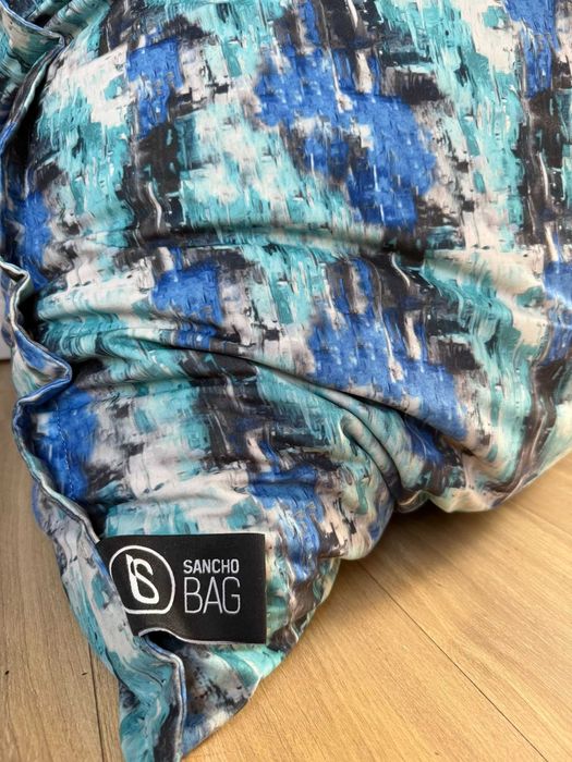 Pufa XXL SanchoBag, granatowo-niebieska, wygodna i praktyczna
