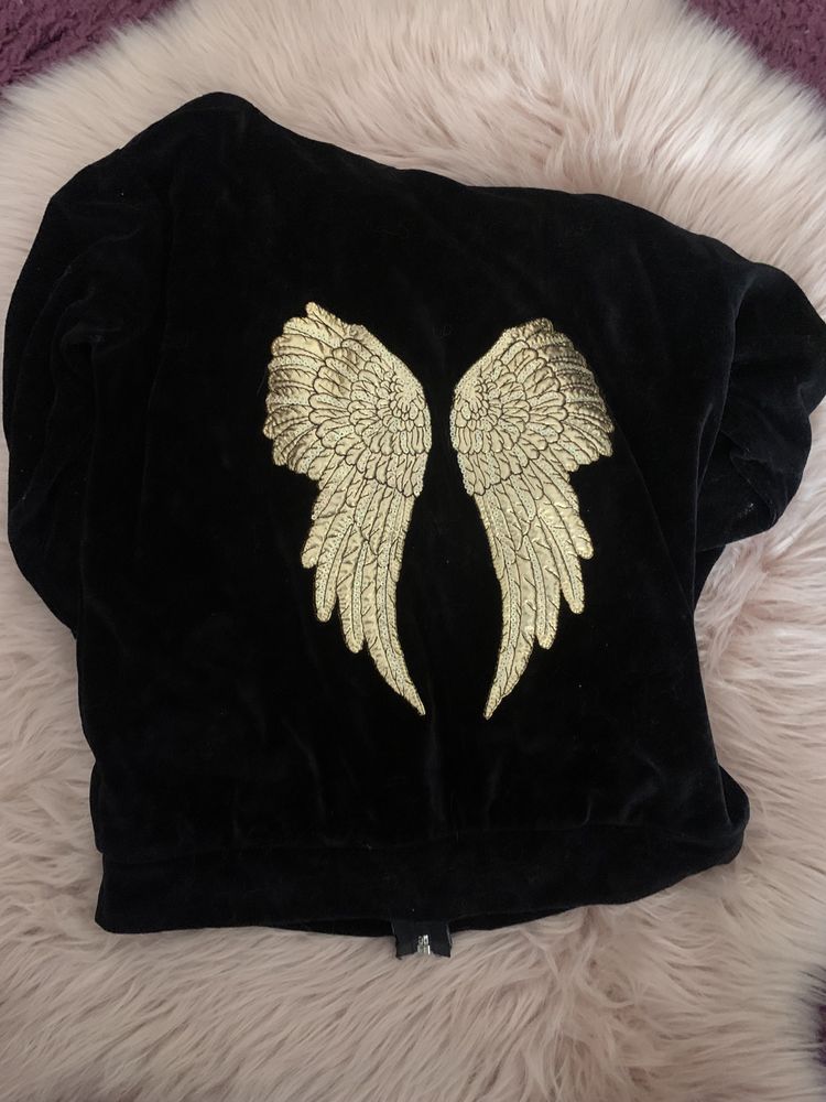 Bluza dziewczęca czarna pluszowa ze skrzydłami