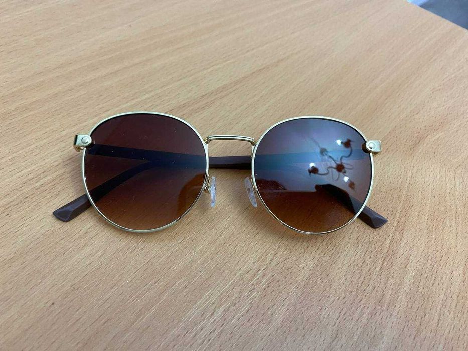 Сонцезахисні окуляри