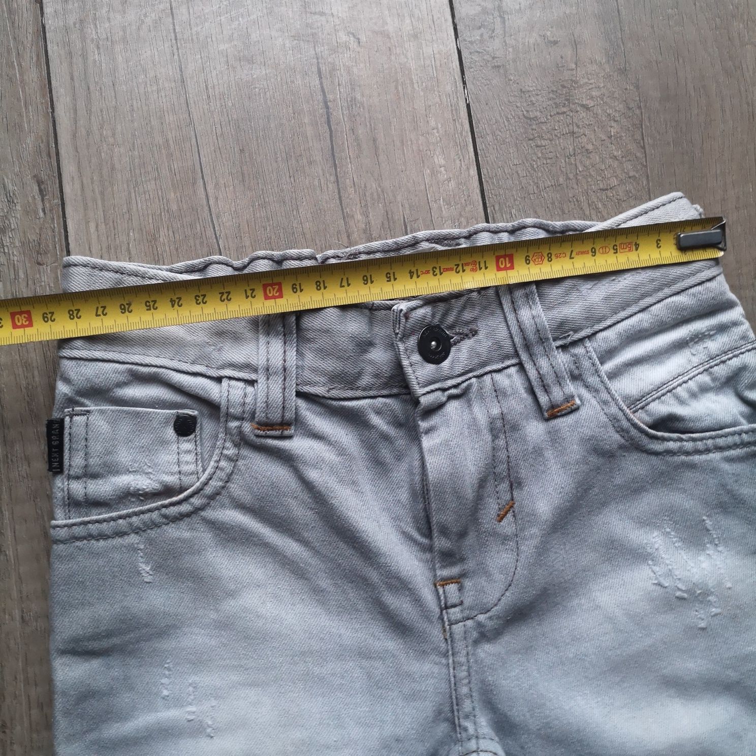 Szare jeansy na 5-6 lat (110-116 cm) NEXT