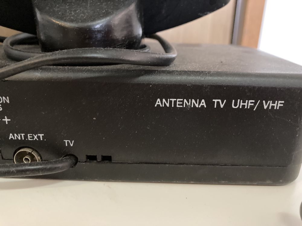 Antena de televisao antiga a funcionar