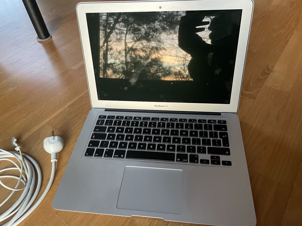 MacBook Air 2015 Early i iPad Pro 2 generacji(256GB pamięci)