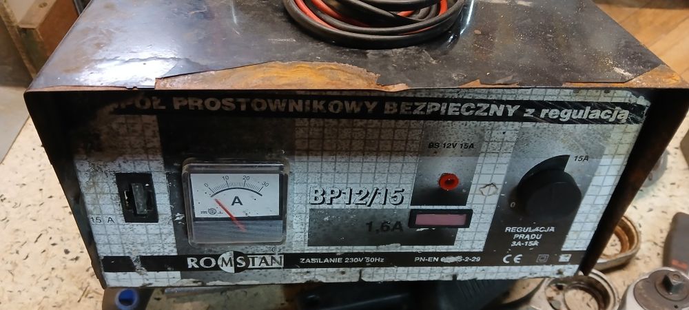 Prostownik 12V Romstan