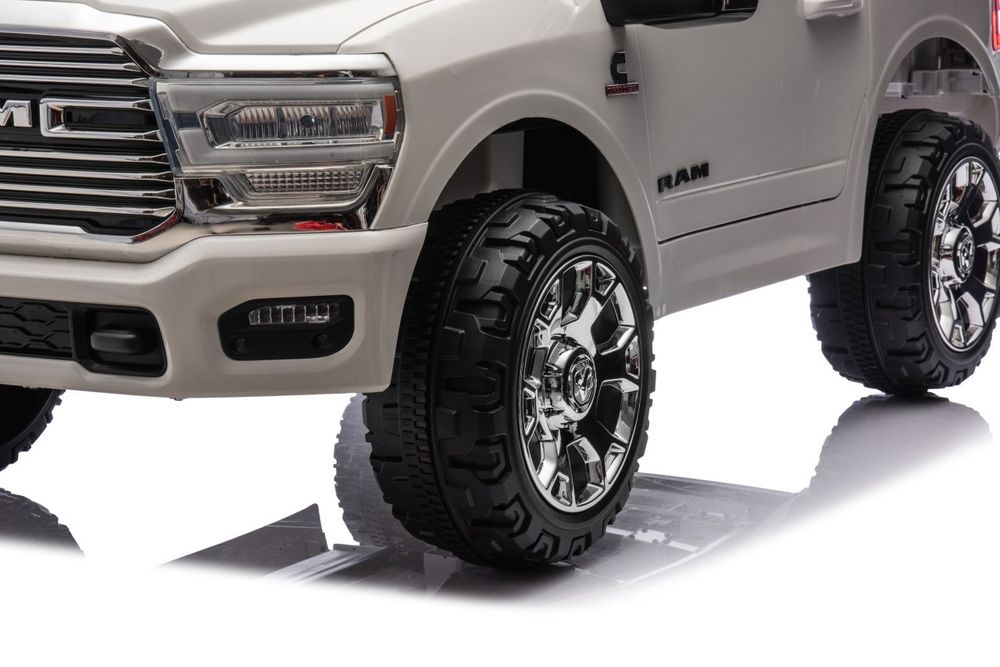 2x200w 24VMax 50 KG auto na akumulator FORD RAM 3500 Biały