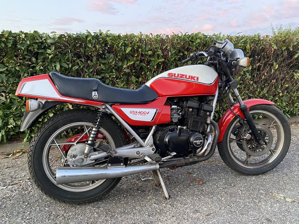 Suzuki GSX 400F Katana