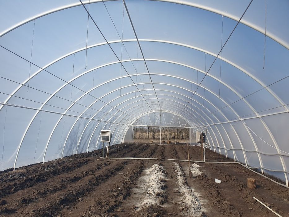 Встановлення арочних теплиць під ключ