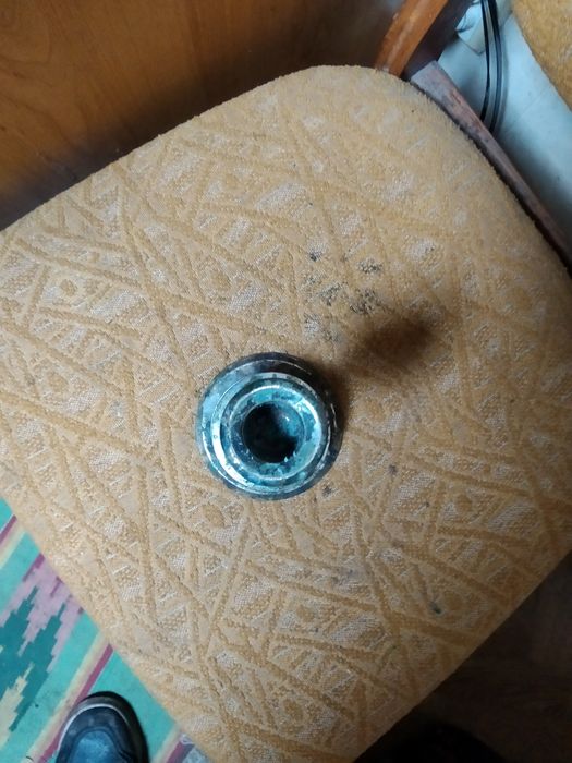 Продам подсвечник латунь