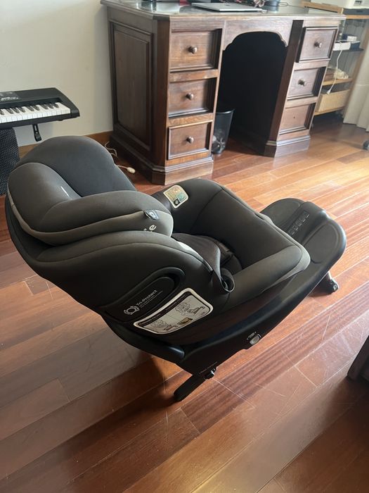 Cadeira Auto Joie com Suporte