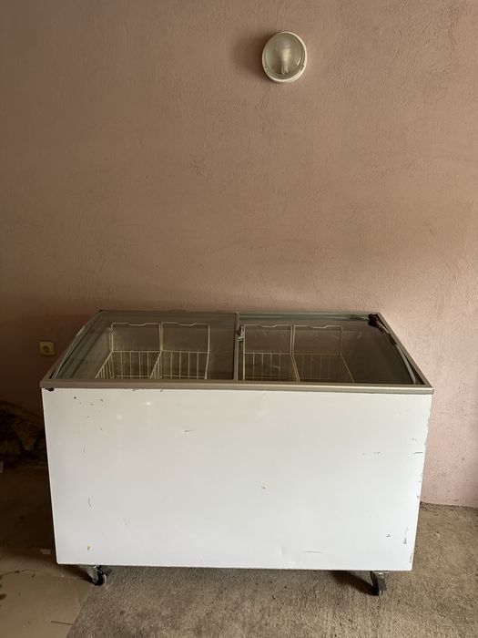 Морозильна камера UGUR Ларь