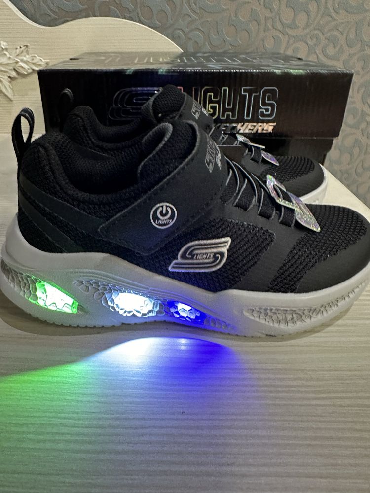 Skechers lights р 27,5 28,5 30 32 33,5