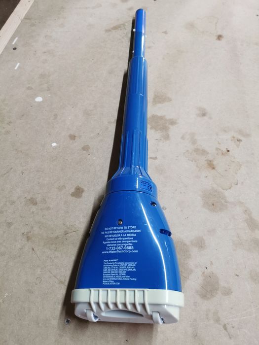 Aspirador de piscina