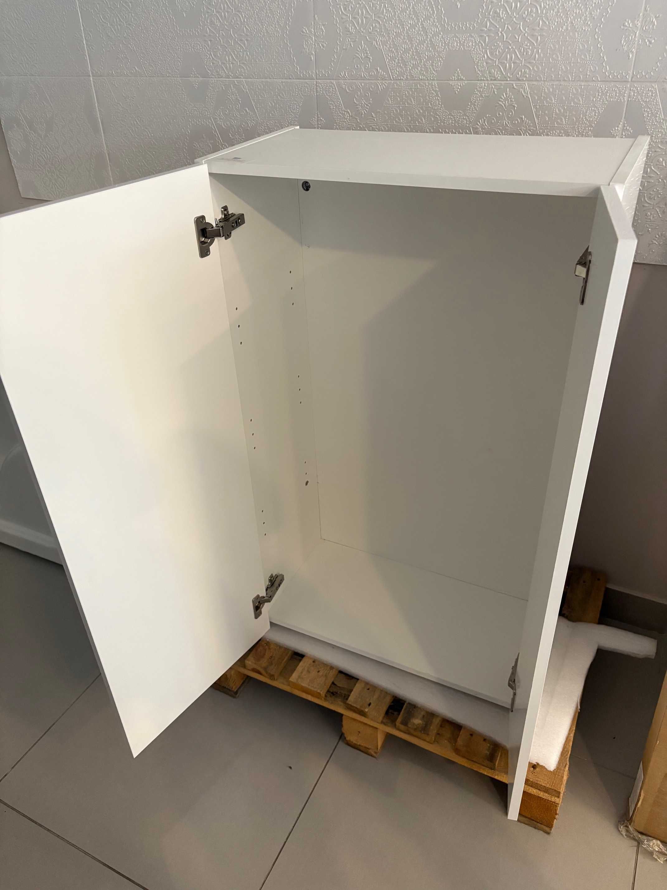 Szafka łazienkowa wisząca 60cm, biała, likwidacja ekspozycji.