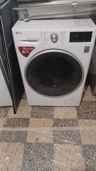 Eletrodomésticos (maquina de lavar, frigorifico, fogão industrial)