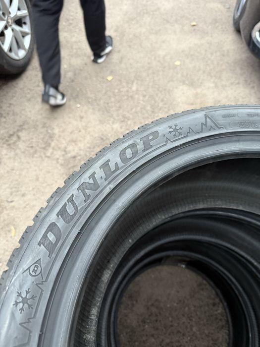 235/45r18 DUNLOP