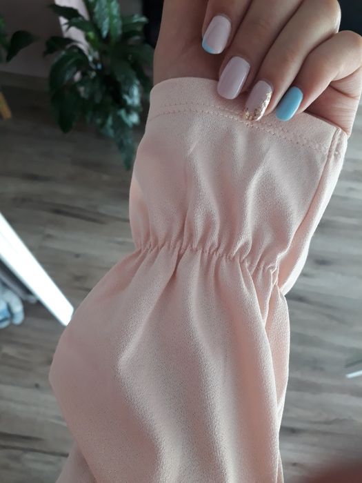 Hiszpanka z długim rękawem pudrowy róż z wyciętymi ramionami mohito L