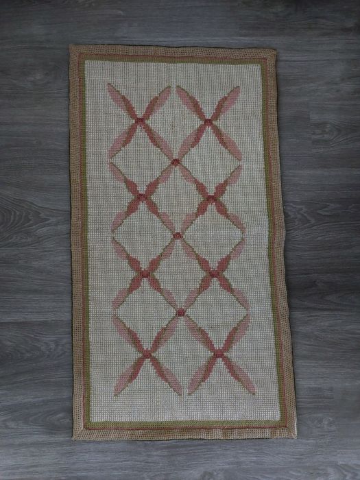 2 tapetes de arraiolos únicos e originais