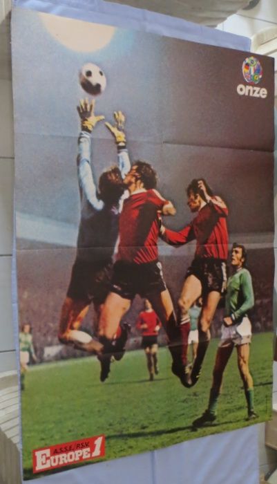 Poster Europe 1 - FC Bayern Munique - Onze Medida: 77 X 56