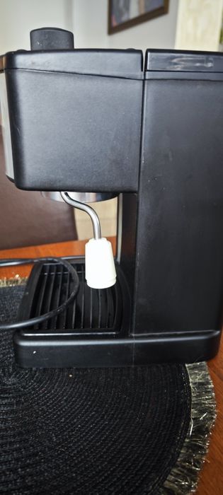 Ekspres do kawy DeLonghi