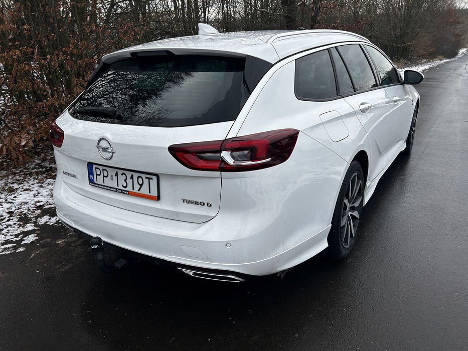 Wypożyczalnia samochodów osobowych wynajem aut OPEL INSIGNIA OPC ASTRA