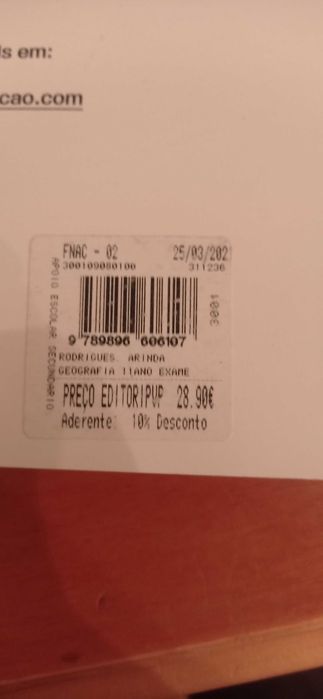 Livro de exame geografia a 11