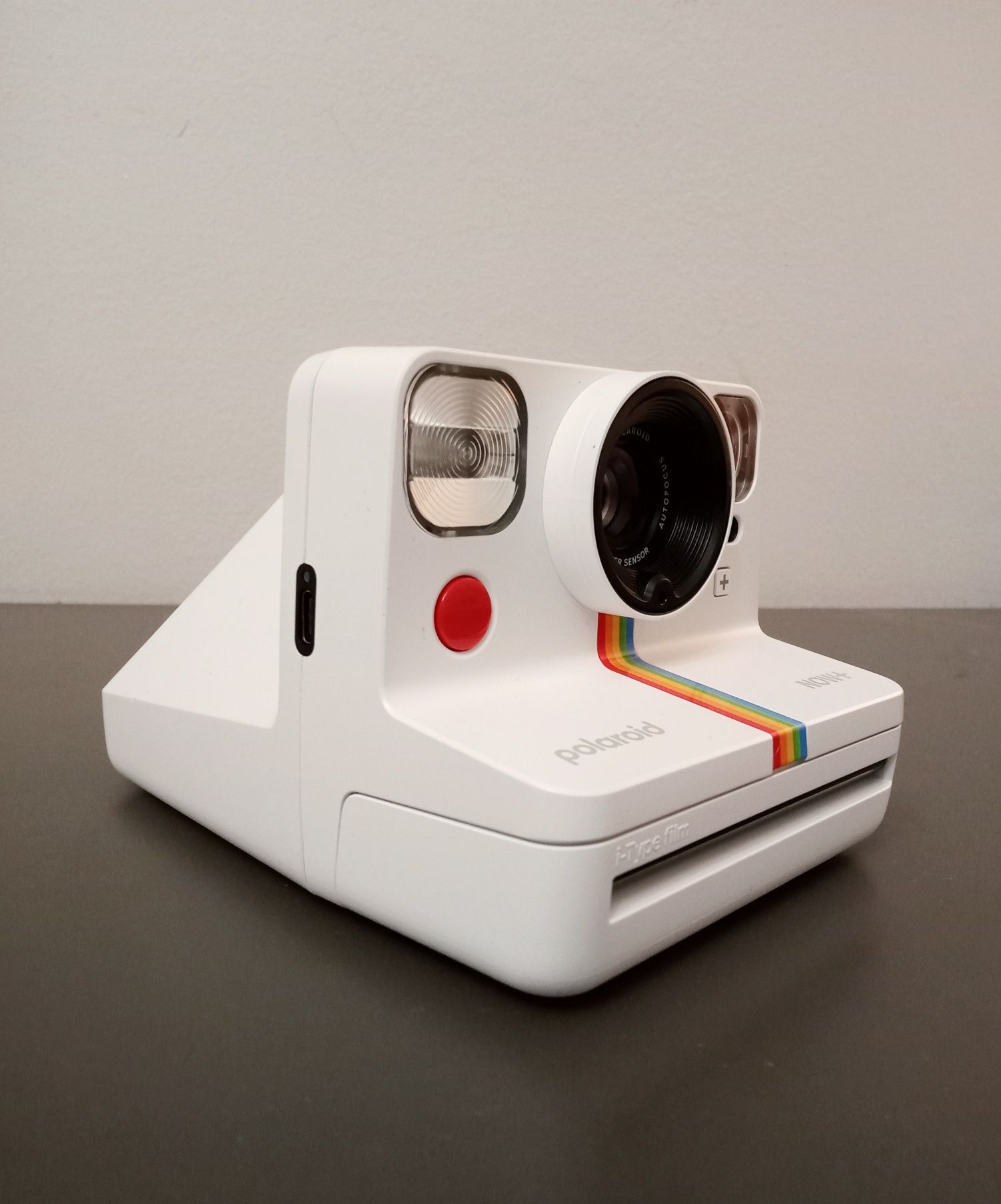polaroid NOW+ Instant Camera generation

2
