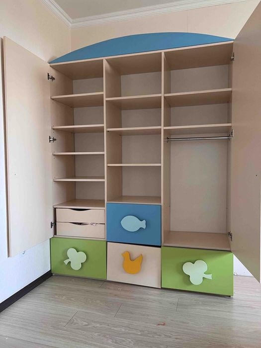 Шафа для дитячої кімнати