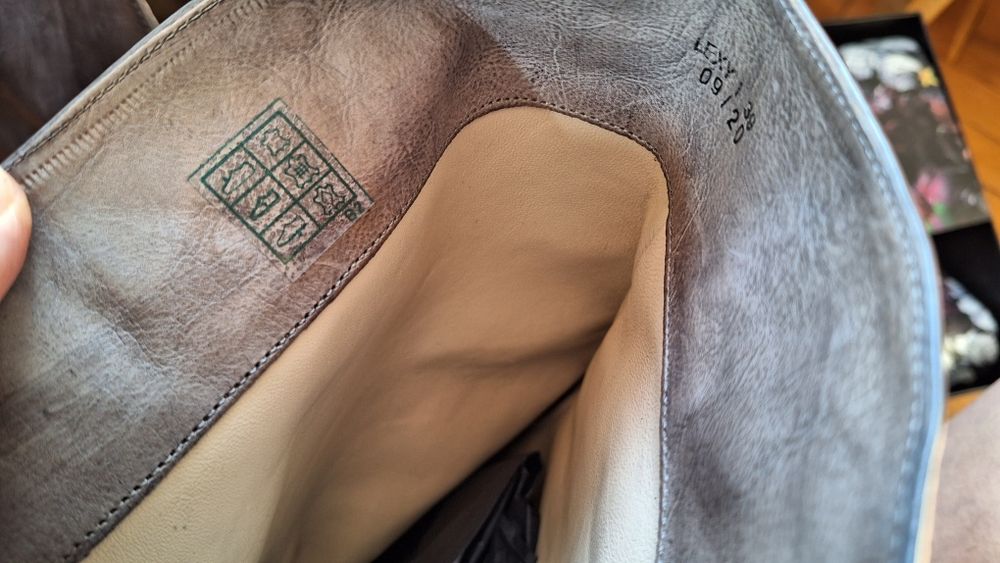 Kozaki Melvin & Hamilton 39