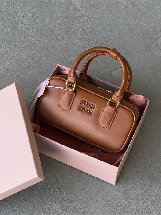 ‼️ЛЮКС ЯКІСТЬ‼️ Жіноча Сумка Miu Miu Arcadie Leather Bag /Jacquemus ми