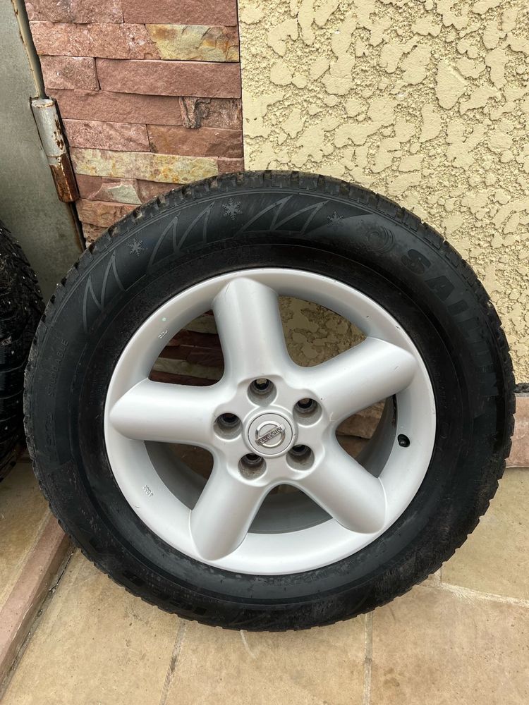 Диски з шинами Nissan x-trail Trafic opel vivaro 215/65 r16