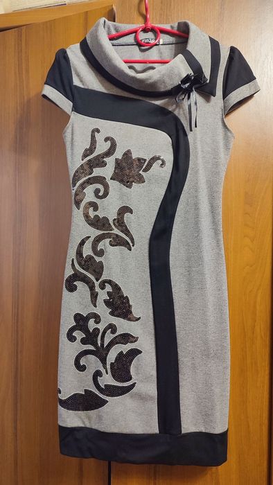 Платье женское!!!