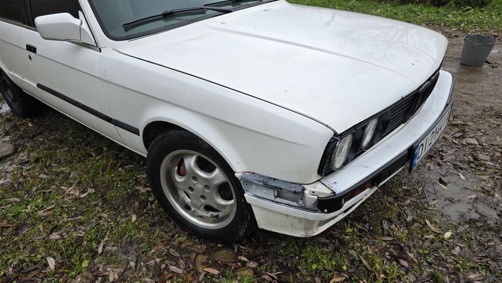Продам BMW E30 316І МТ