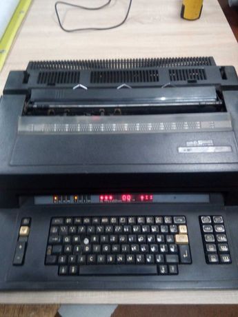 #Elektroniczna maszyna do pisania Robotron S 6130 MEGA RARYTAS
