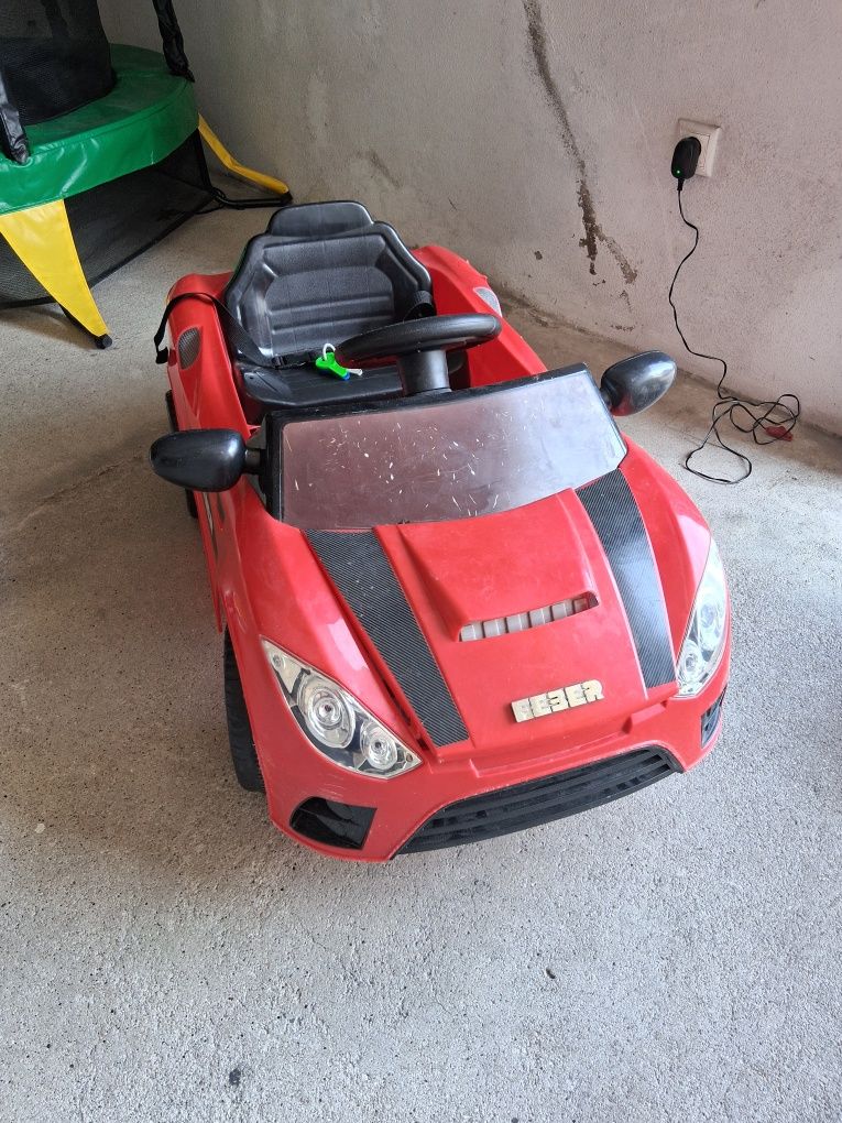Vendo carro eléctrico criança