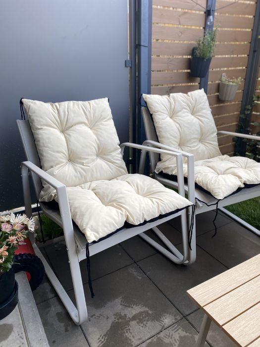 Zestaw mebli balkonowo-ogrodowych + poduszki