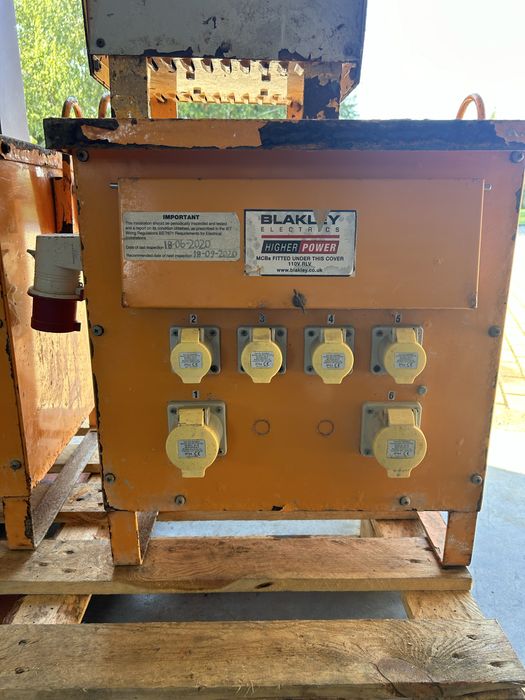 Transformator trofazowy 110