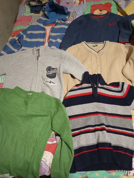 Безкоштовно речі на хлопчика.