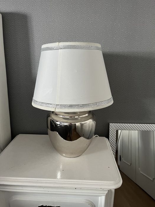 Candeeiro ikea em cinza