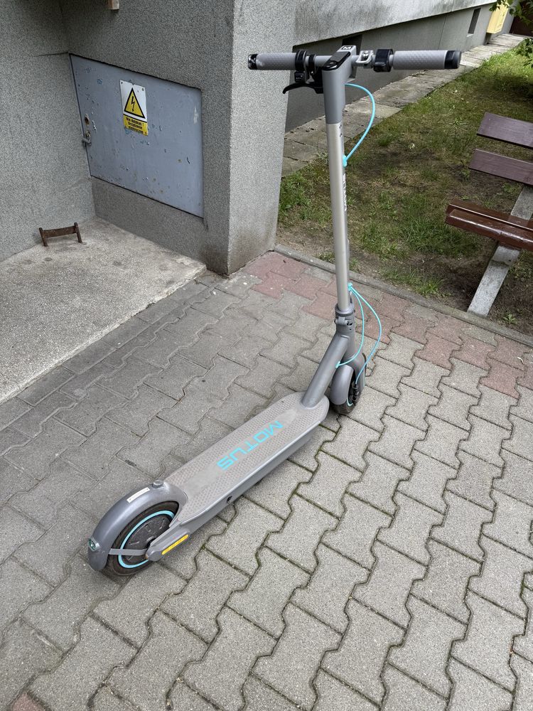 Hulajnoga elektryczna Motus Scooty 10