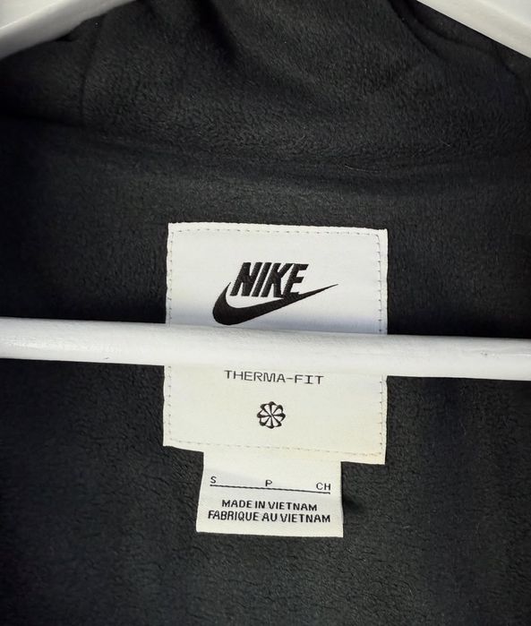 Чоловіча зимова куртка Nike therma-fit