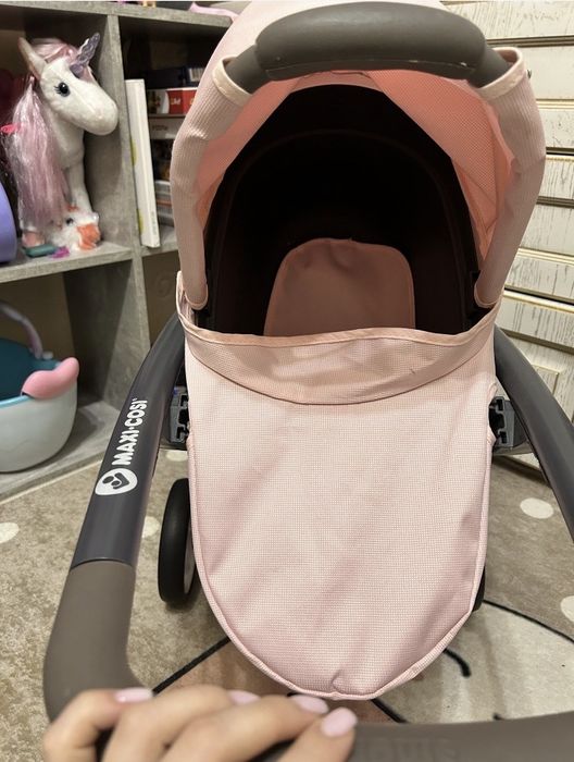 Візочок для ляльки  Maxi cosi