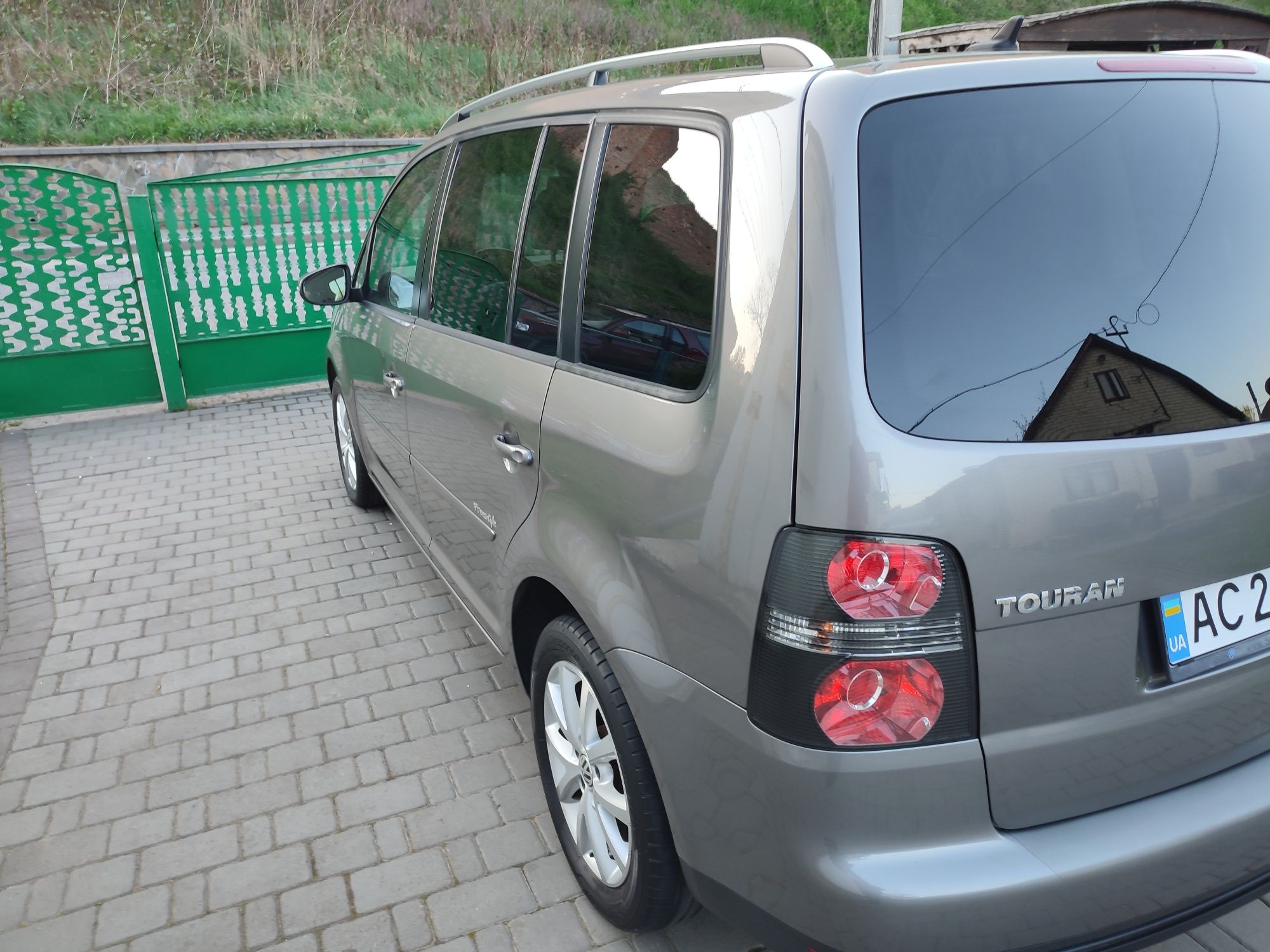 Volkswagen Tоuran 2009 року