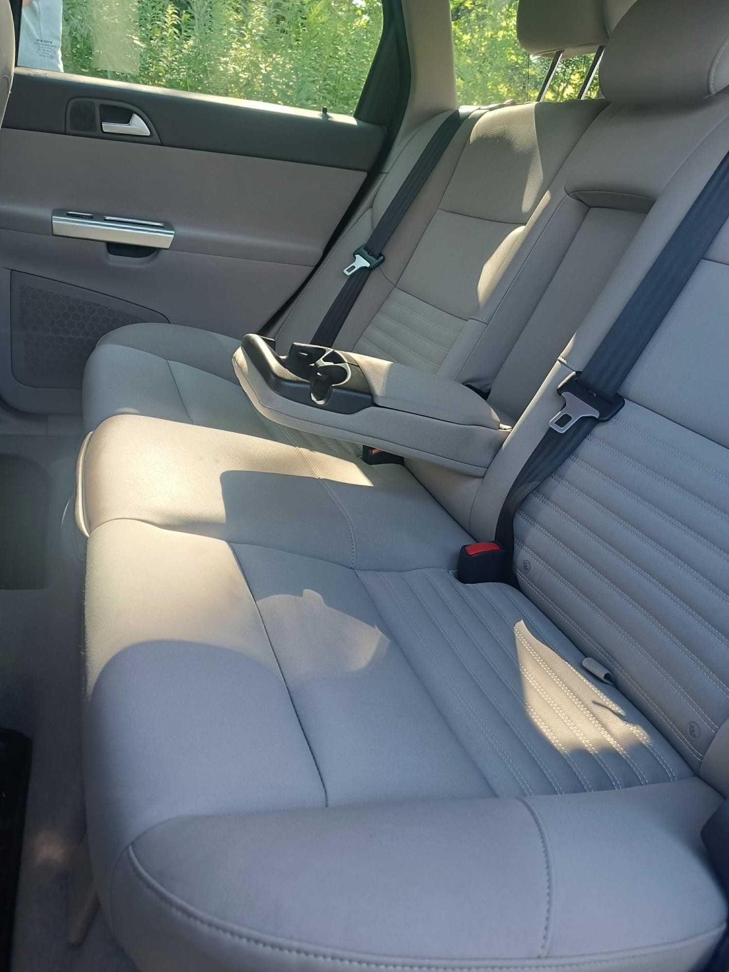 Volvo V50 1,6D 2010 niebieski, ogłoszenie prywatne